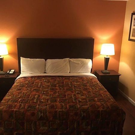 Four Season Motel East Greenbush المظهر الخارجي الصورة