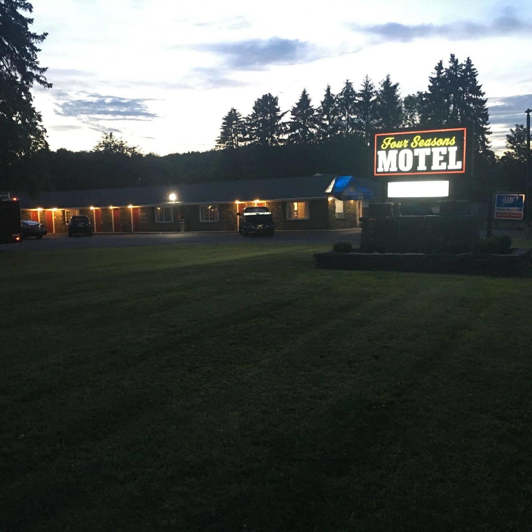 Four Season Motel East Greenbush المظهر الخارجي الصورة
